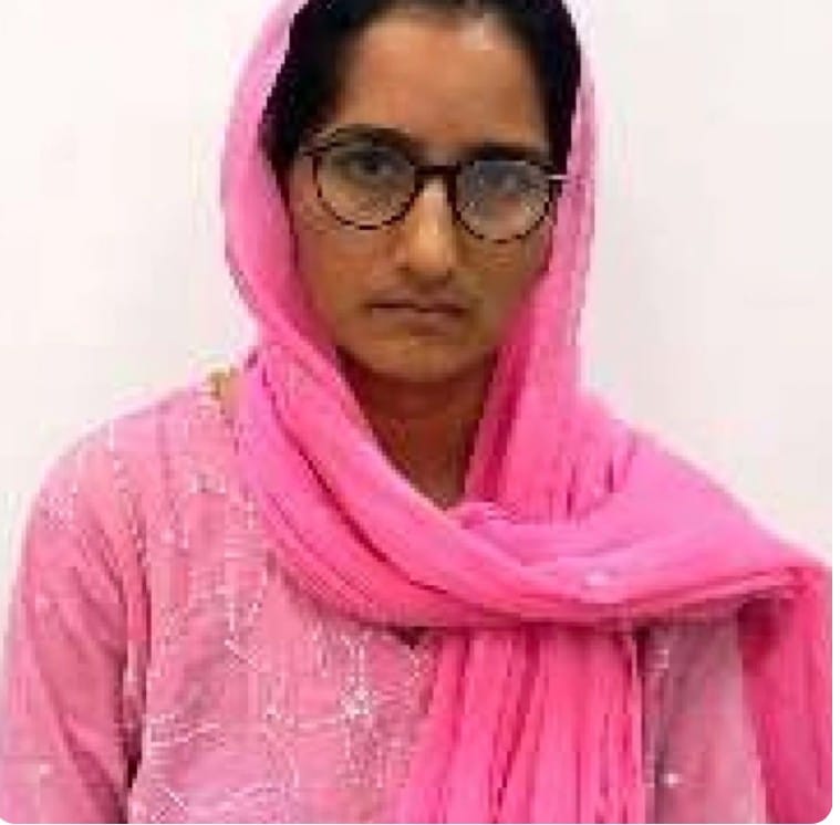 EO/RO पेपर लीक मामला: SOG की बड़ी कार्रवाई, ₹5 हजार की इनामी महिला अभ्यर्थी गिरफ्तार